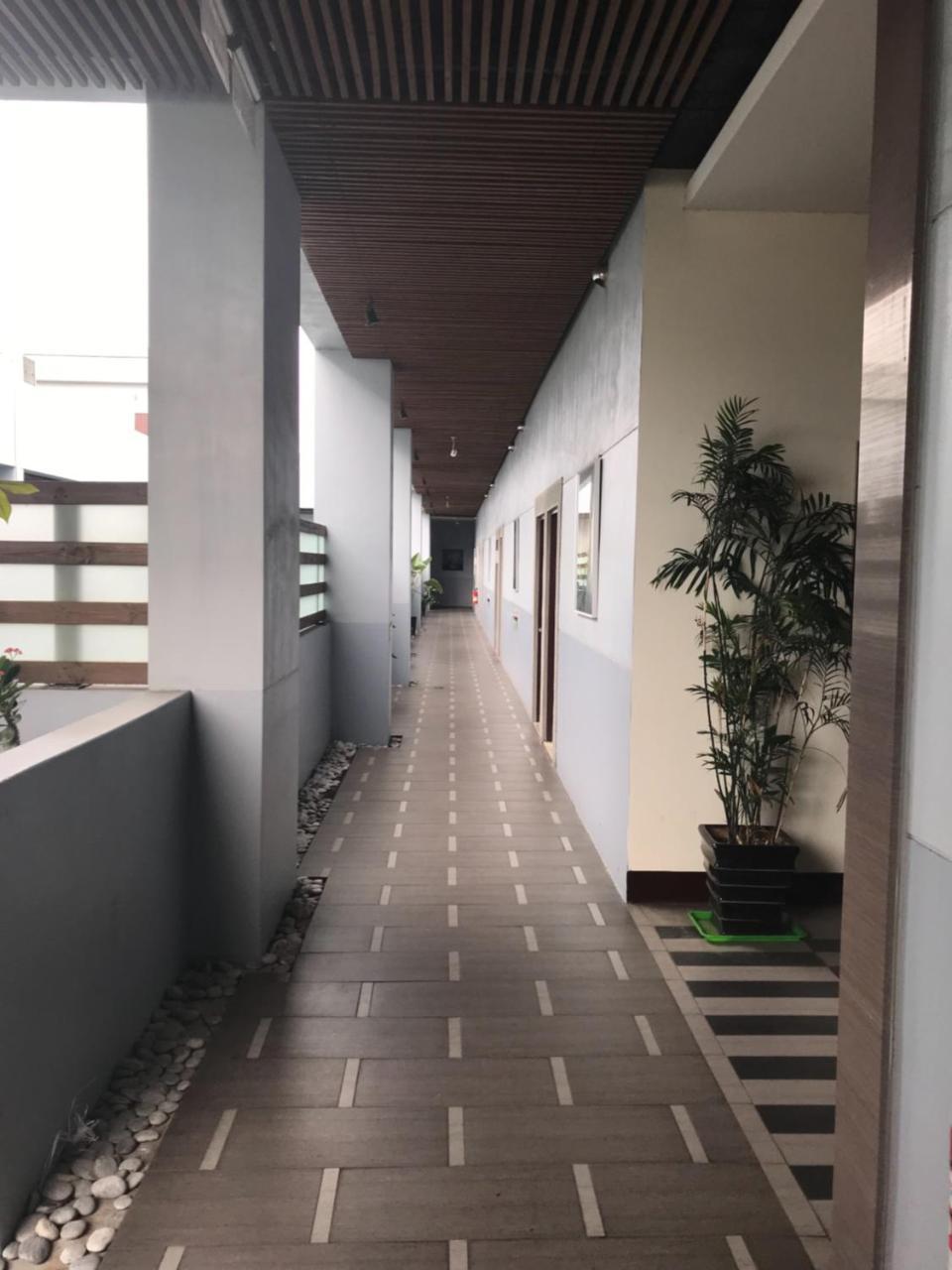 Li-Gin Motel Chiayi Buitenkant foto