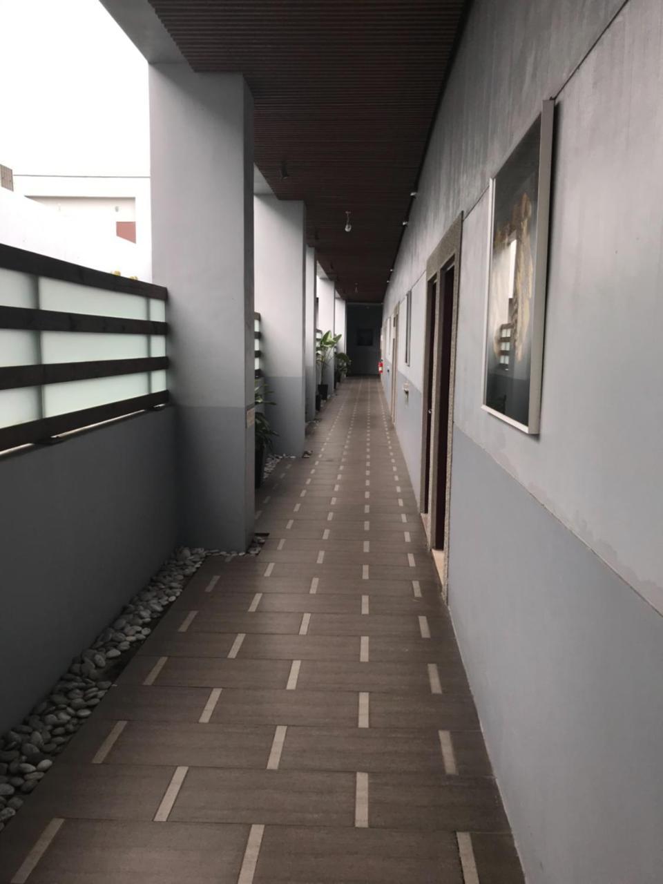 Li-Gin Motel Chiayi Buitenkant foto